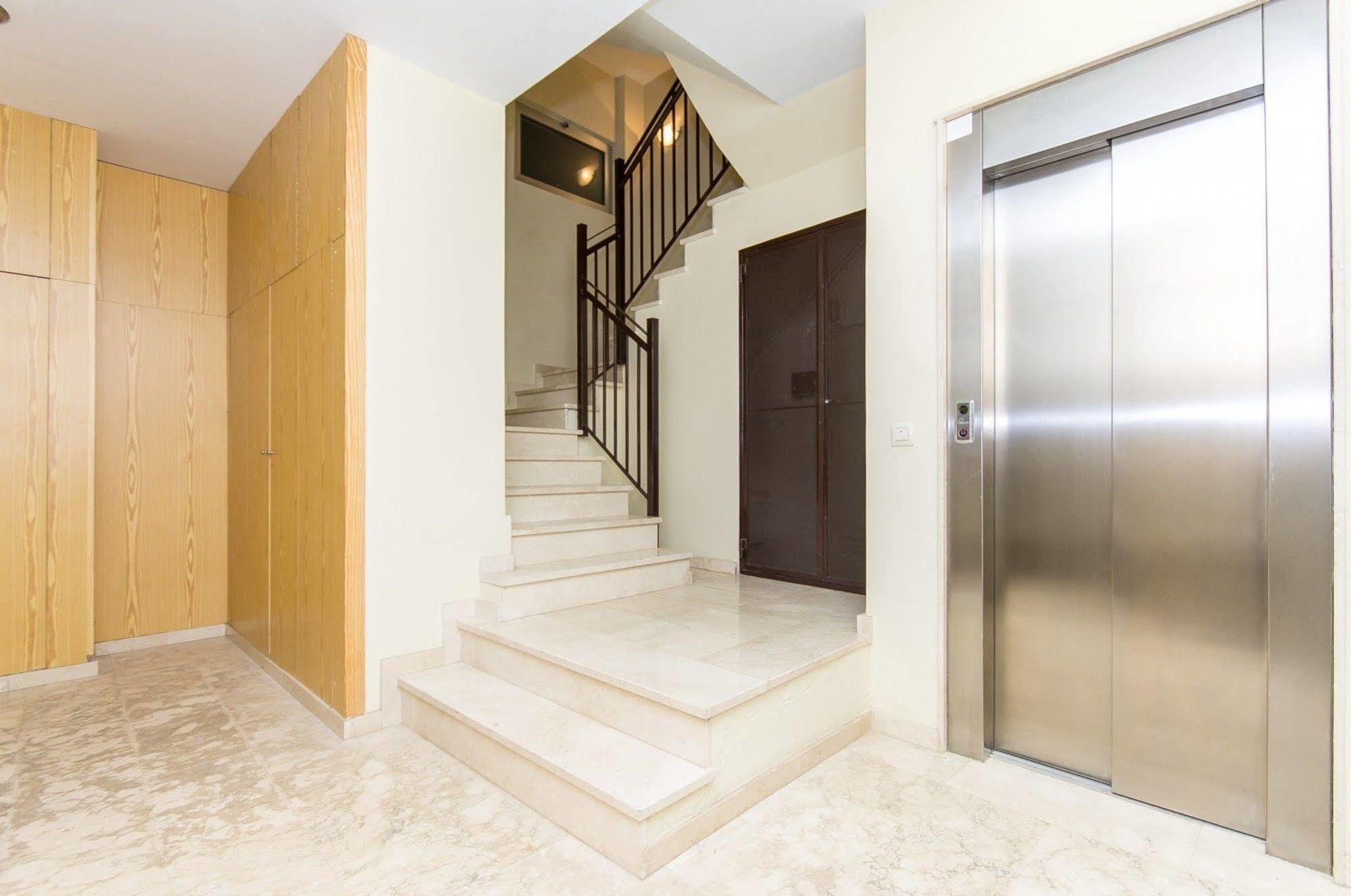 Bet Apartments - Tramontana Apartments Valensiya Dış mekan fotoğraf