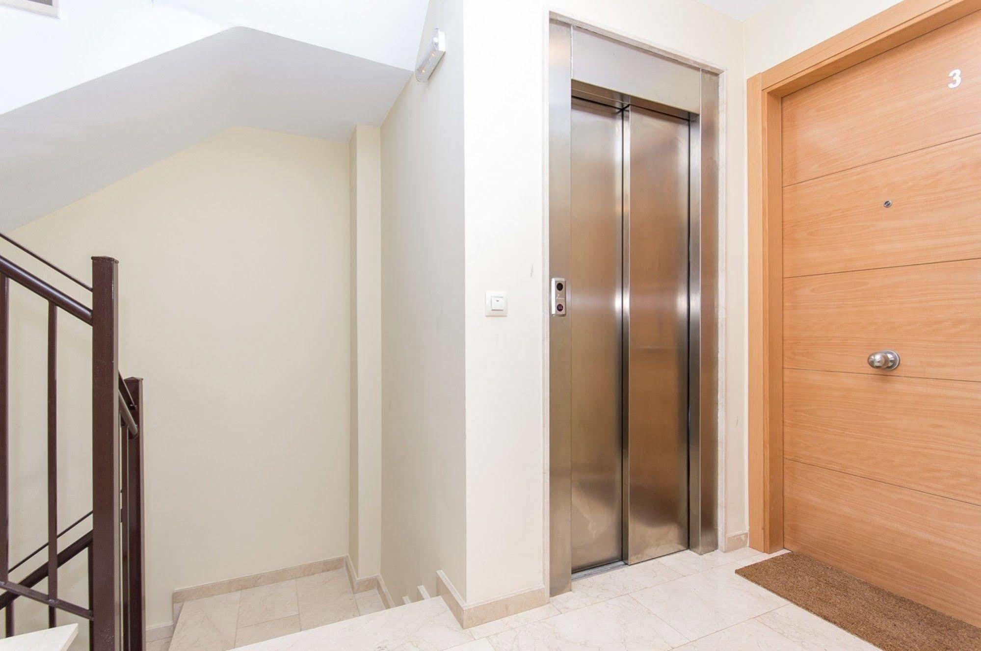 Bet Apartments - Tramontana Apartments Valensiya Dış mekan fotoğraf