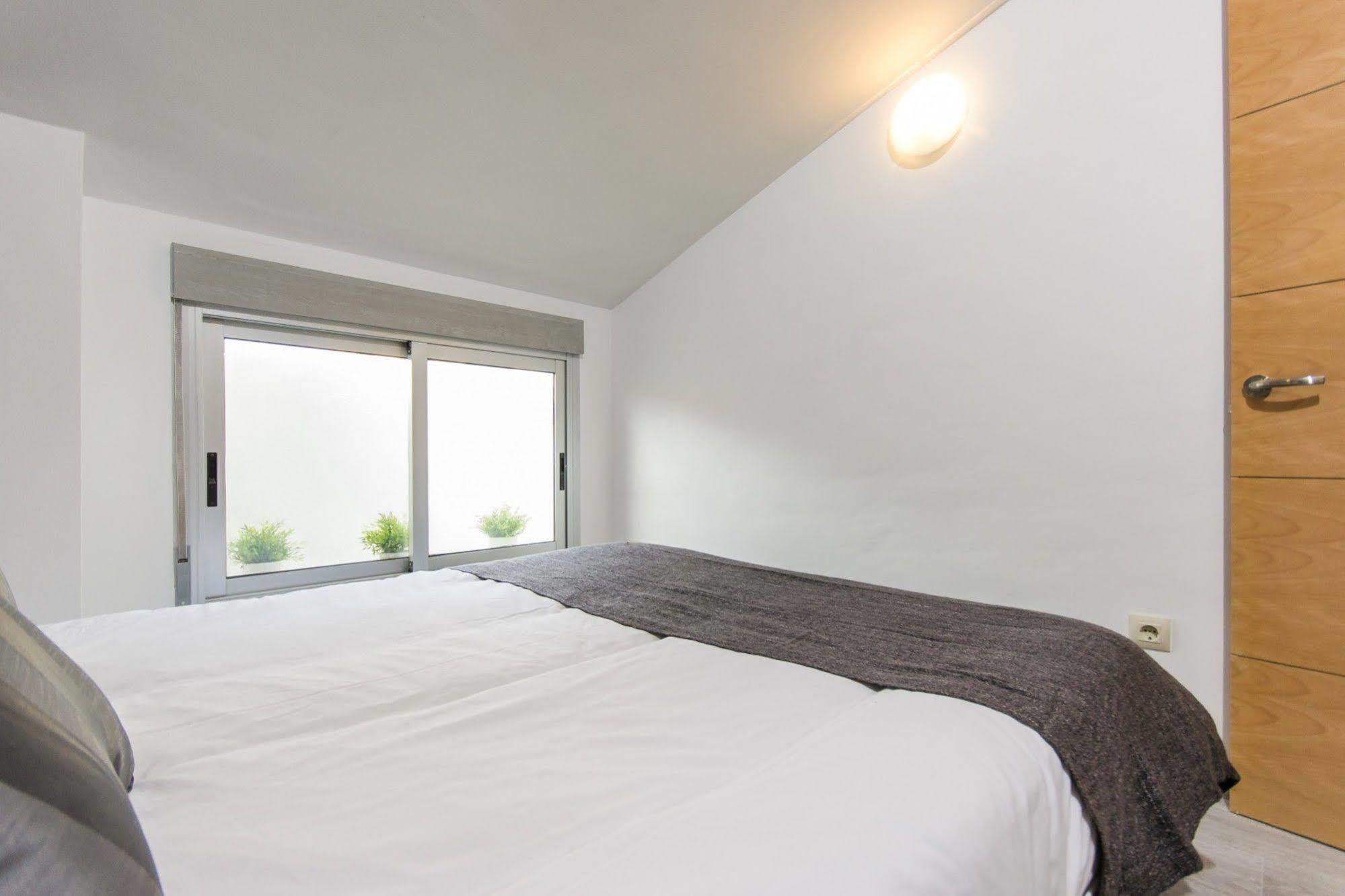 Bet Apartments - Tramontana Apartments Valensiya Dış mekan fotoğraf