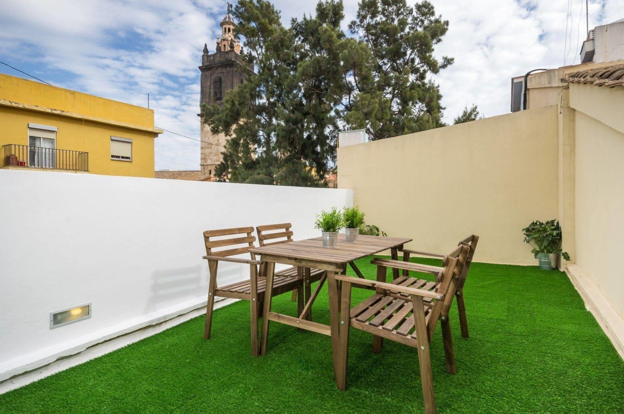 Bet Apartments - Tramontana Apartments Valensiya Dış mekan fotoğraf
