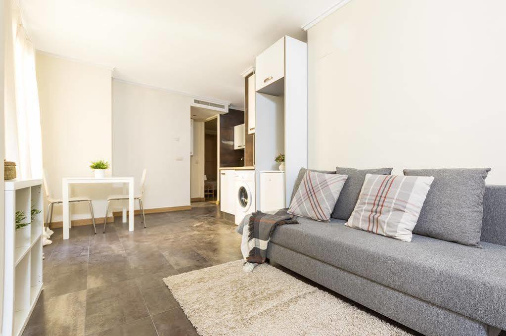 Bet Apartments - Tramontana Apartments Valensiya Dış mekan fotoğraf